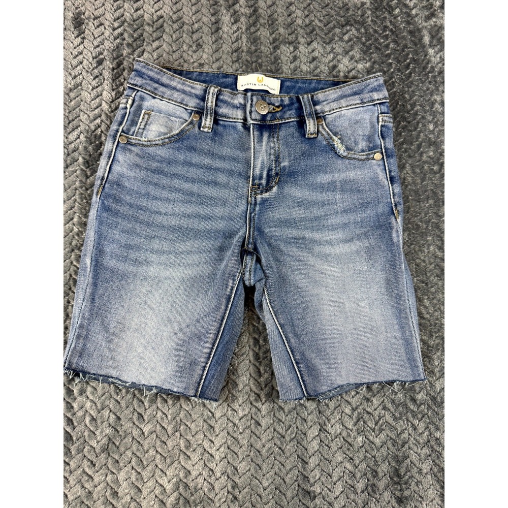 Austin Landing Shorts Womens 00 Blue Denim Cotton Rhinestone Butterfly Whiskered